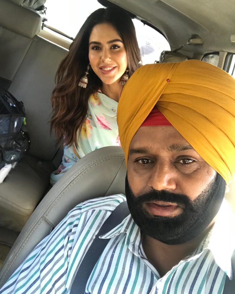 Karamjit Anmol On The Set Of Carry On Jatta 2 With Sonam Bajwa