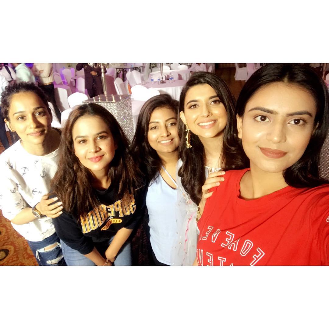 Nimrat Khaira Favourite People