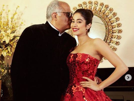 bony kapoor and janhvi kapoor