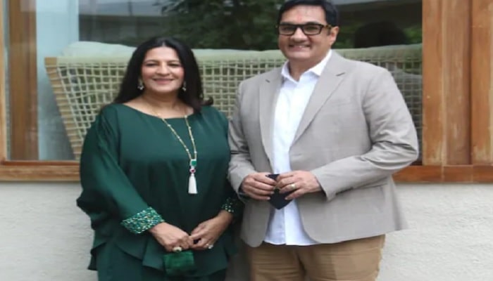 Ranveer singh mother -min