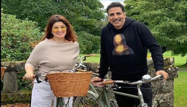 akshay and twinkle pic