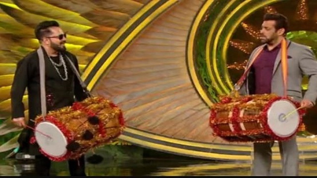 salman khan with mika 1