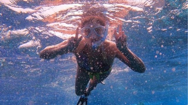 Sunny Leone flaunts her curves in latest photos from Maldives vacation; see pics