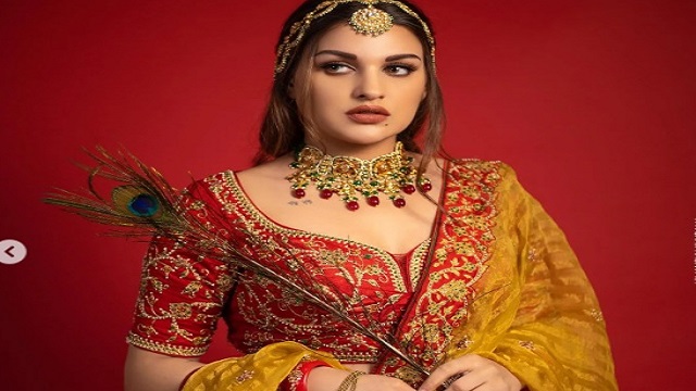 Himanshi Khurana ,,