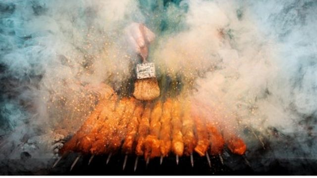 Indian photographer's pic of Kashmir kebab seller wins international food photo contest