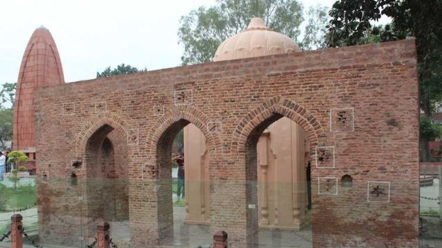 Jallianwala Bagh Massacre 103rd Anniversary: Nation pays tribute to martyrs