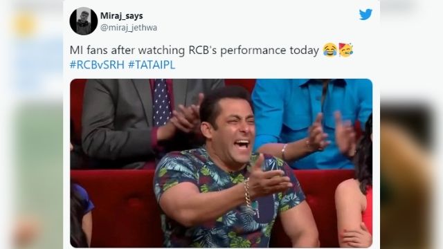 'Ye Dukh Kaahe Khatam Nahi Hota Hai', Netizens go berserk as Virat Kohli goes for golden duck again