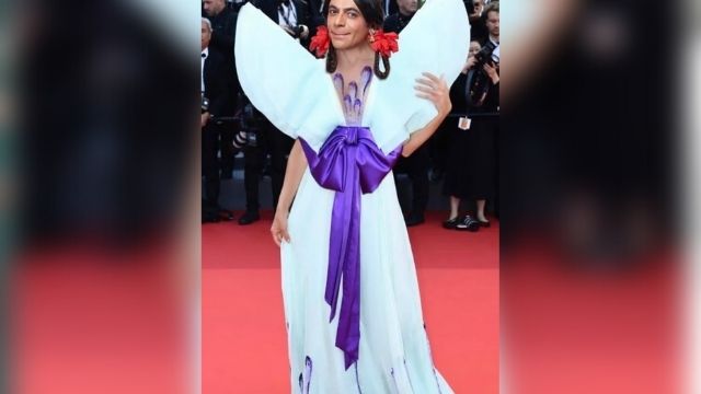 Sunil Grover's ‘photo’ of ‘Gutthi’ at Cannes 2022 red carpet goes viral