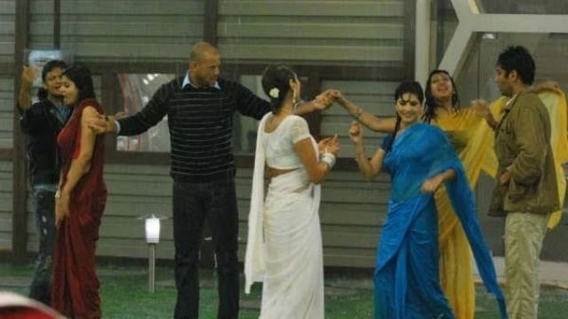 When Andrew Symonds proposed Pooja Misrra on Bigg Boss 5 