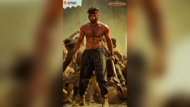Ranbir Kapoor looks astonishing in brave Balli's look from 'Shamshera'