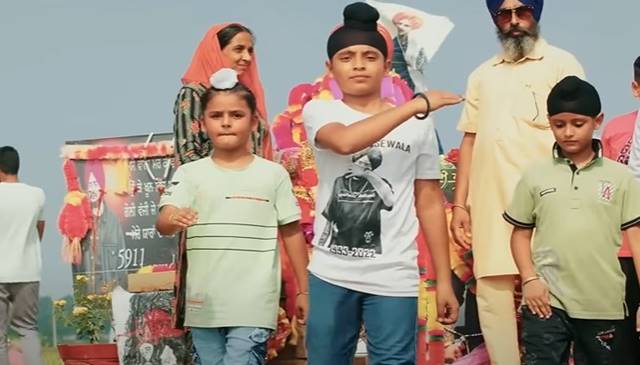 sidhu moose wala pays tribute