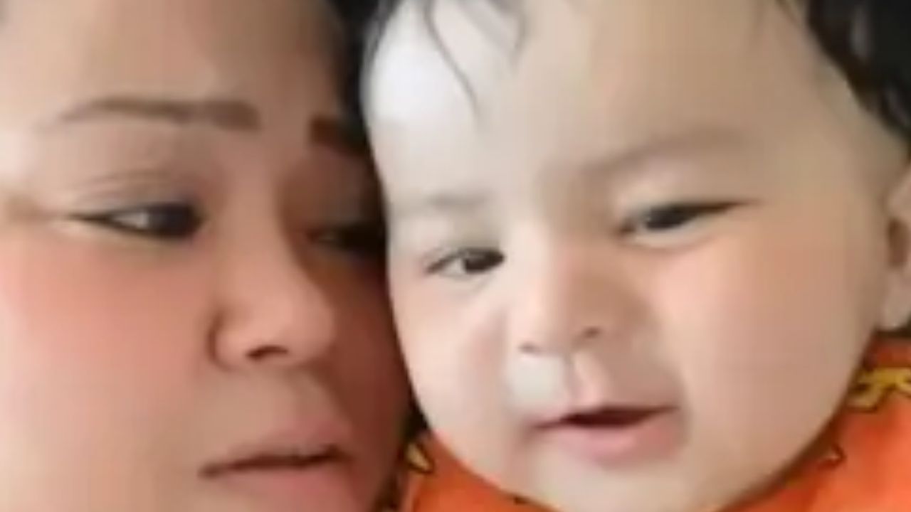 Bharti Singh asks his son Laksh ‘kya chahte ho', fans say 'he is doing comedy'