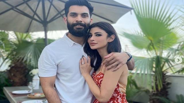 inside image of mouni roy latest pic