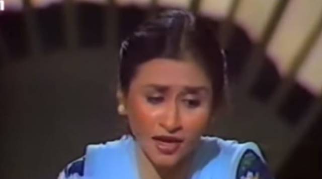 inside image of nayyara noor