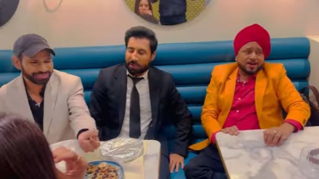Karamjit Anmol, Binnu Dhillon, Sonam Bajwa and others enjoy 'Mehfil Yaaran Di' 